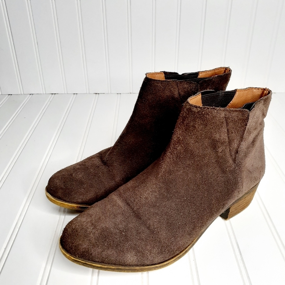 Lucky Brand Benissa Brown Suede Leather Pull On Ankle Booties C305 - Picture 2 of 15